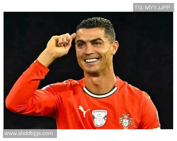 长残的足球明星们如何在逆境中重塑自我与职业生涯的辉煌