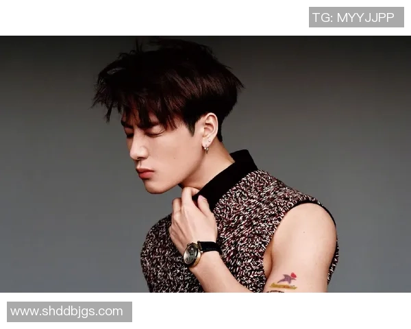 足球明星王嘉尔：从赛场到舞台的多才多艺人生之旅